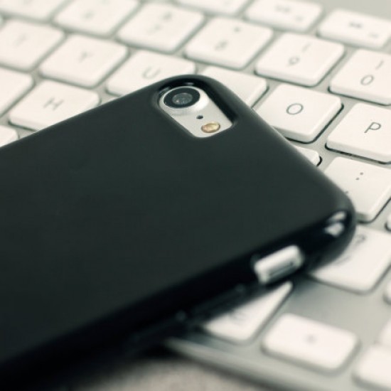 Olixar FlexiShield iPhone 7 Gel Case - Jet Black Olixar FlexiShield iPhone 7 Gel Case - Jet Black