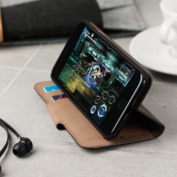 Olixar Leather-Style iPhone 8 / 7 Wallet Stand Case - Brown