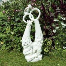Europa Just Married Statue White